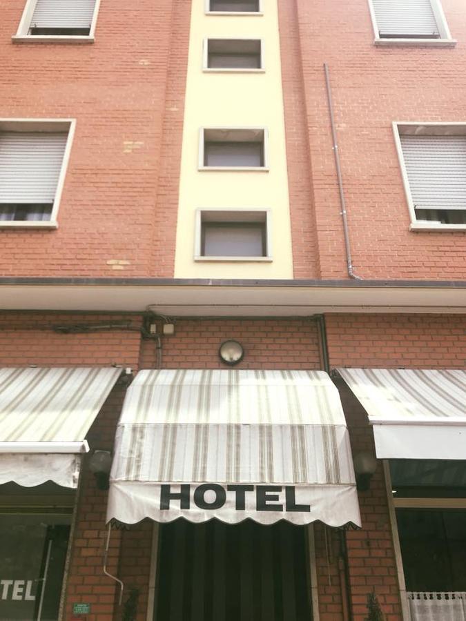 Hotel Cinzia Savignano sul Panaro Экстерьер фото
